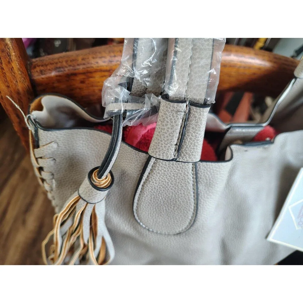 Jen Co Tote Large Gray Bag In A Bag Tassel Pouch Purse Vegan Faux Leather Beige - Picture 8 of 16
